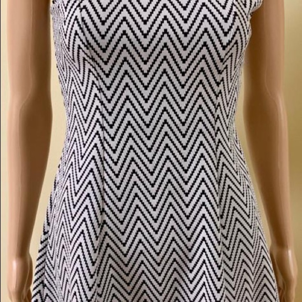 Monteau Los Angeles women dress white short sleeve